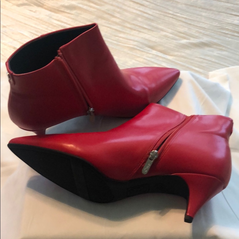 Sam Edelman booties in great condition